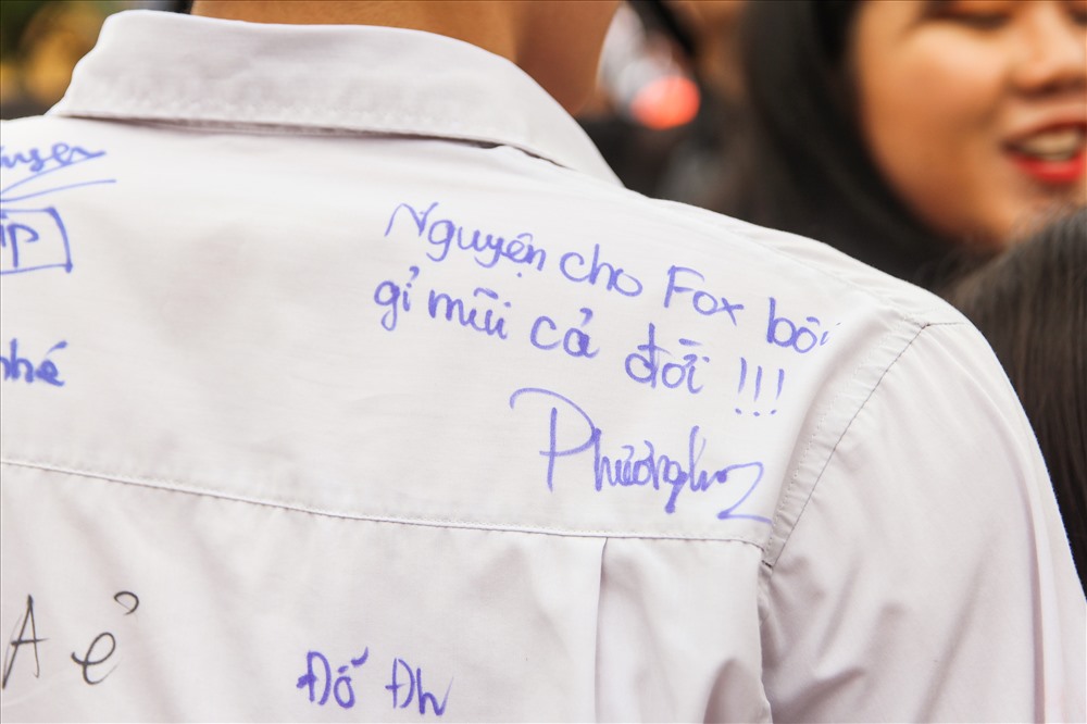 bút bi viết lên vải